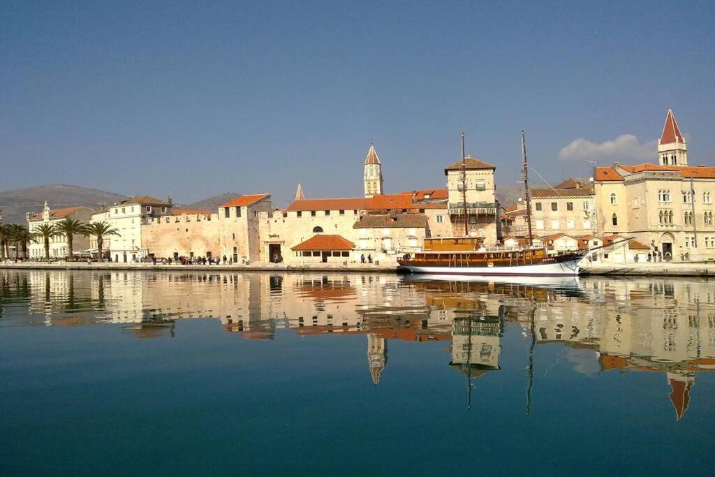 Villa Lipovac Trogir Eksteriør billede