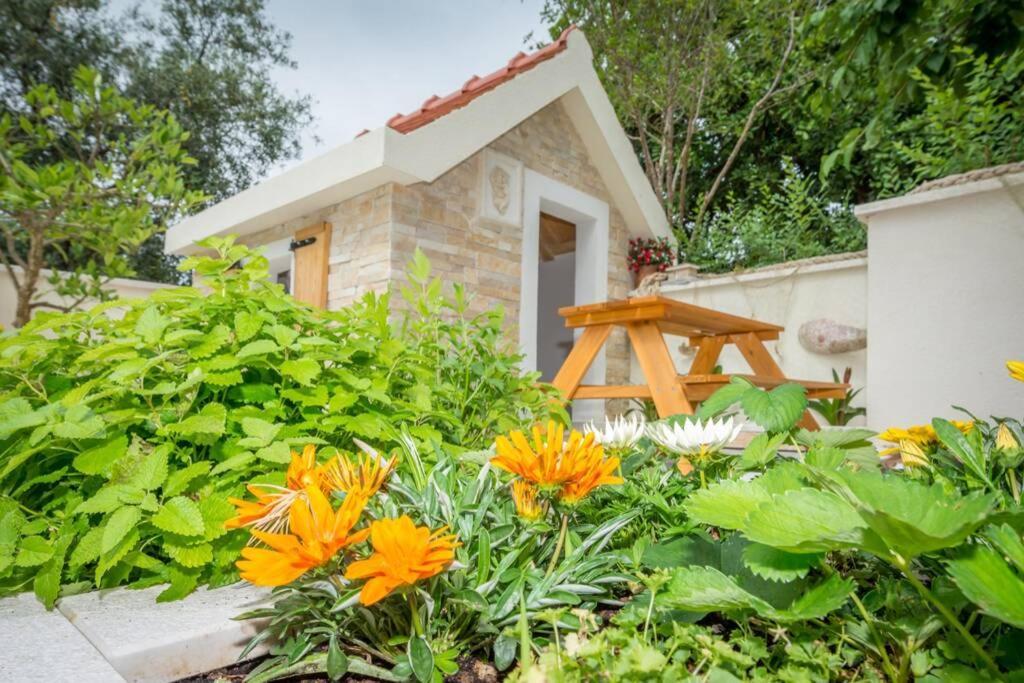 Villa Lipovac Trogir Eksteriør billede